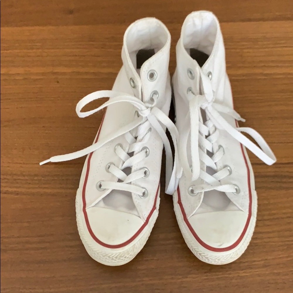 Converse high tops White size 6. Worn twice!